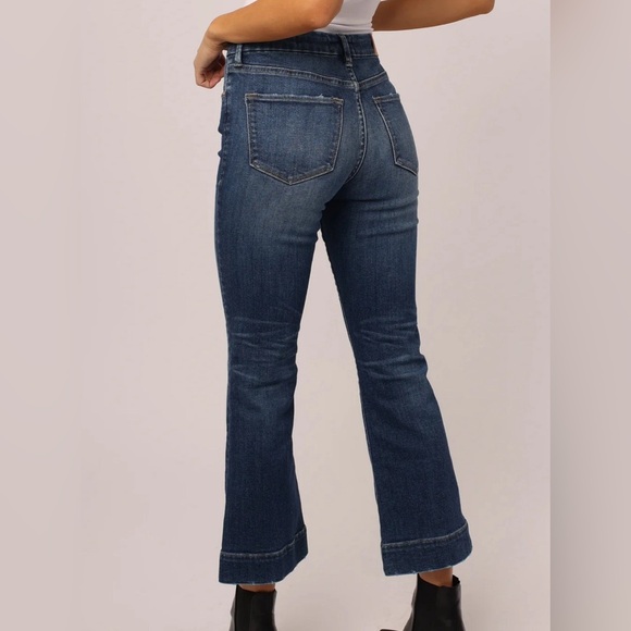 Dear John JEANNE SUPER HIGH RISE CROPPED FLARE JEANS Medium Wash Women’s size 25 - Picture 3 of 8